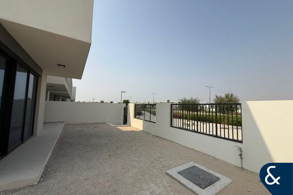 Corner Villa | Close to Pool | Landscaped